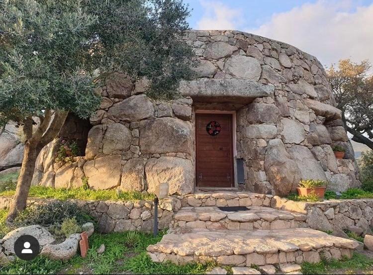 Il Nuraghe Del Lago Coghinas Oschiri Exterior foto